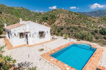 Country Property in Corumbela
